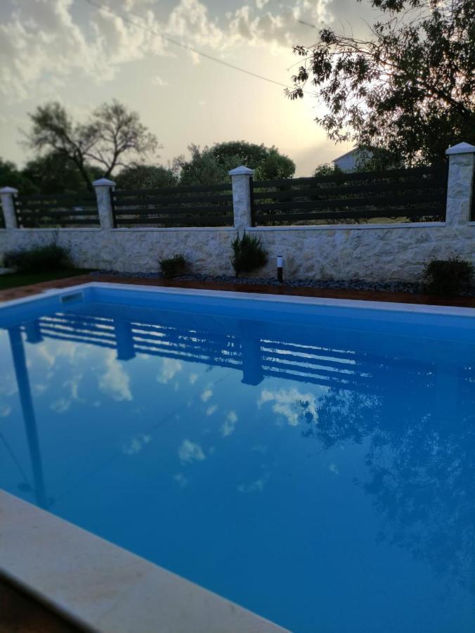 Apartment Karla Snb Lozovac Εξωτερικό φωτογραφία