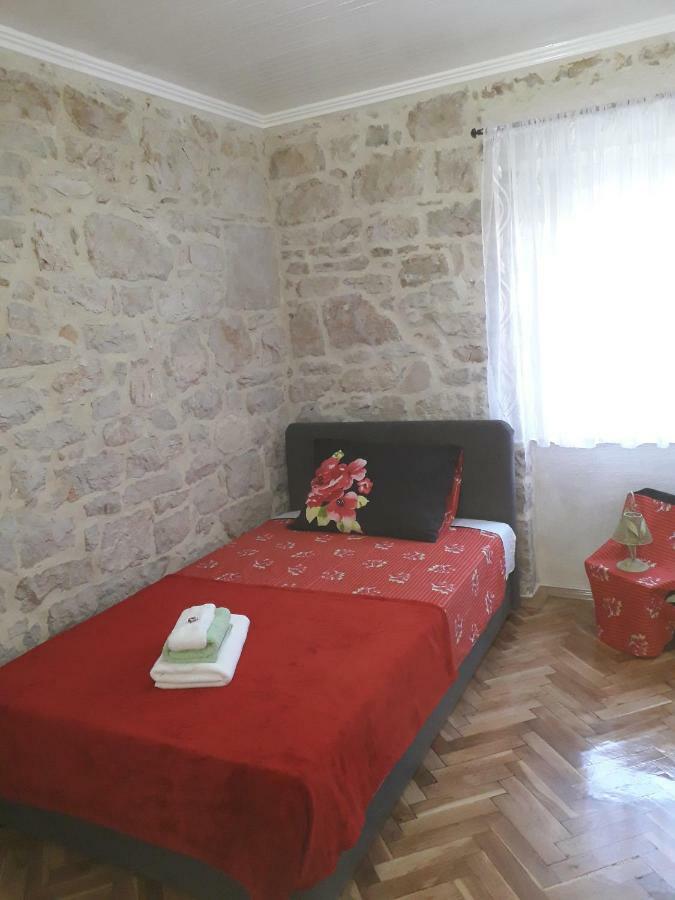 Apartment Karla Snb Lozovac Εξωτερικό φωτογραφία