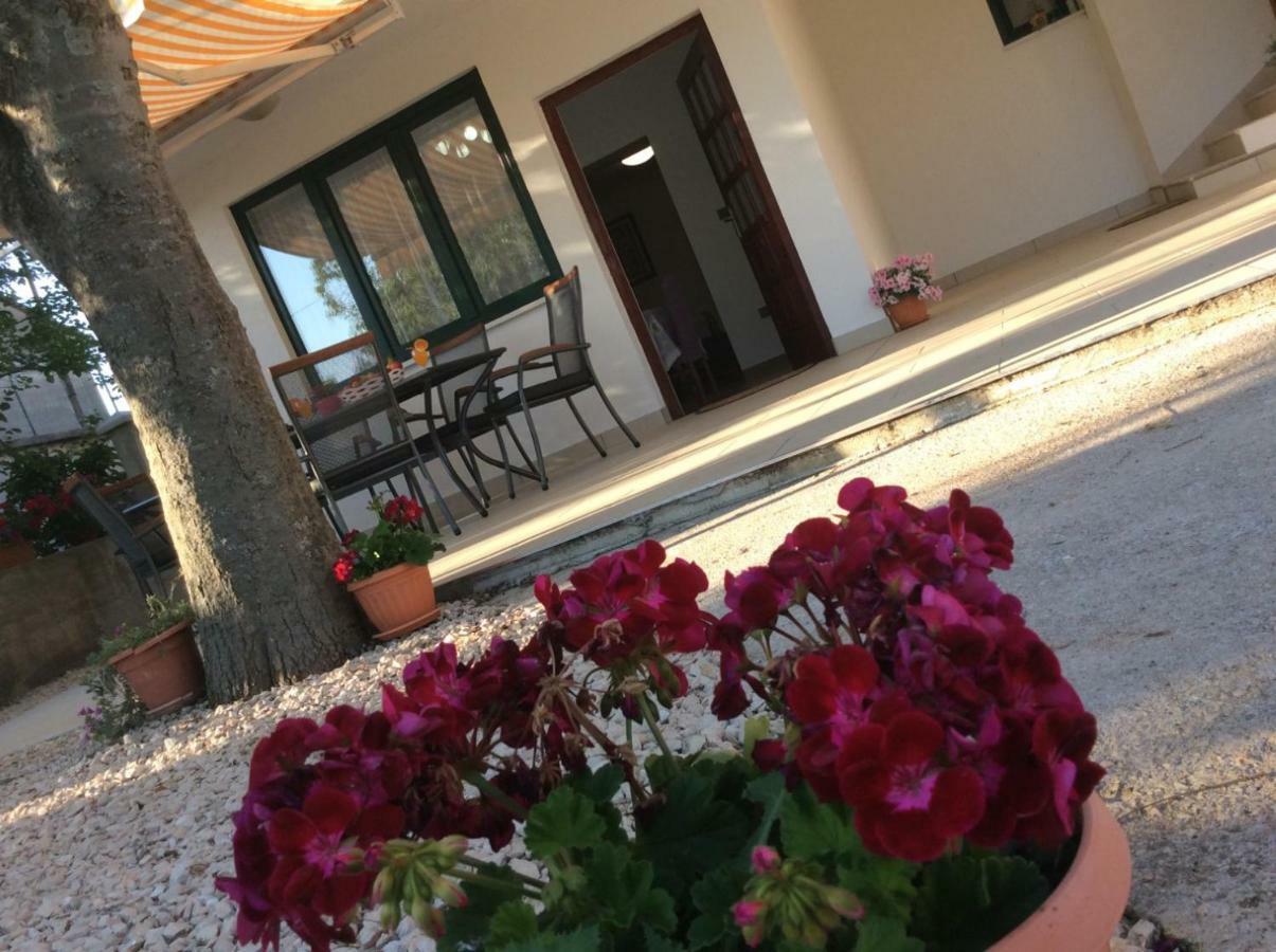 Apartment Karla Snb Lozovac Εξωτερικό φωτογραφία